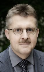 Dr.  Klaus A. Lankheit